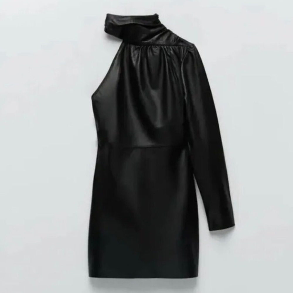 Elegant Black One-Shoulder Dress
